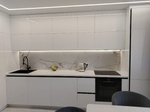 Белая глянцевая кухня (МДФ+АГТ фасады Турция)