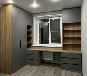 Шкаф со столом у окна