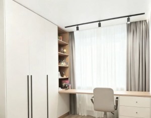 Шкаф и стол в комнату подростка