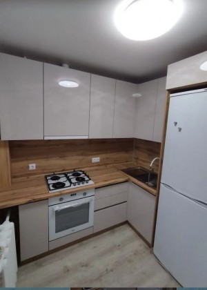 Глянцевая кухня